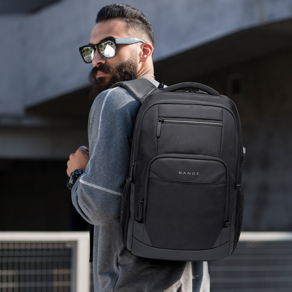 SWISS CUT DESIGN BACKPACK - BLACK - 26L