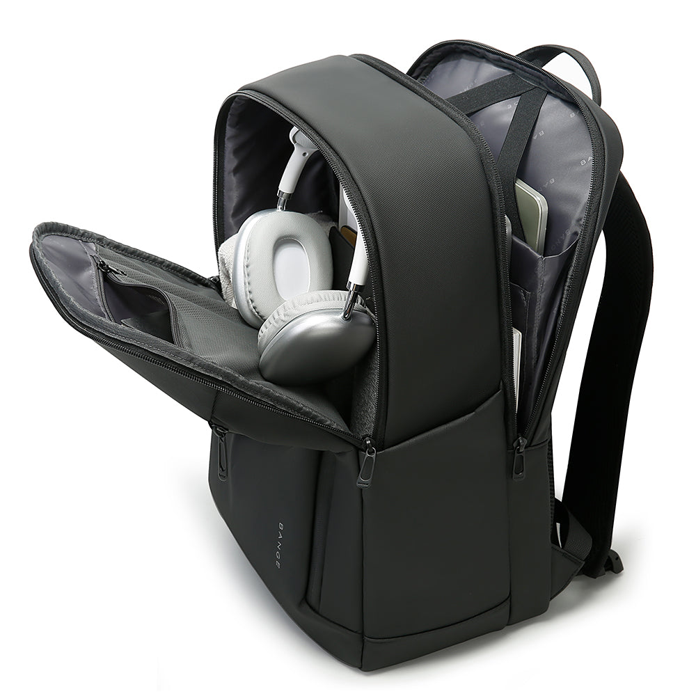 VENTURE BACKPACK - BLACK - 30L