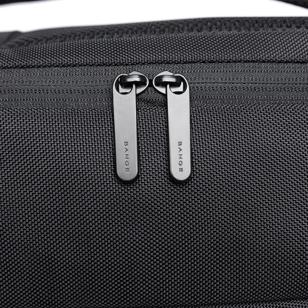 SWISS CUT DESIGN BACKPACK - BLACK - 26L