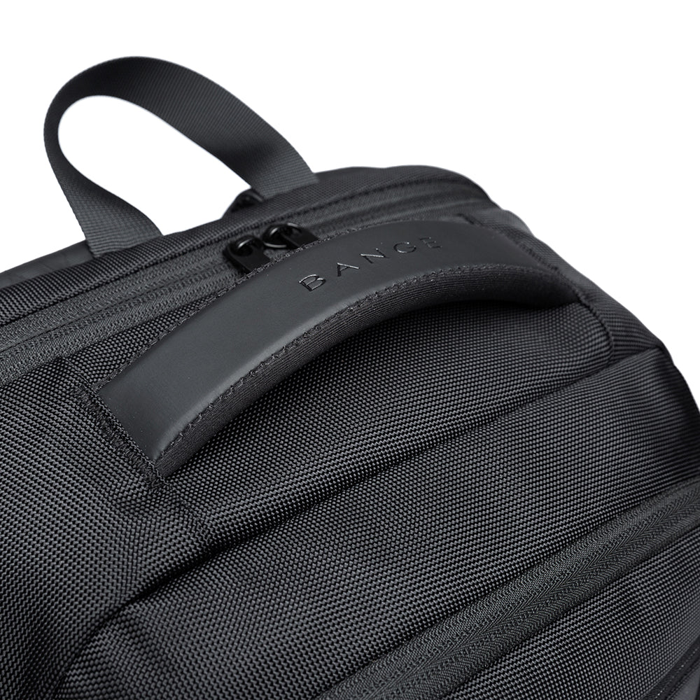 SWISS CUT DESIGN BACKPACK - BLACK - 26L