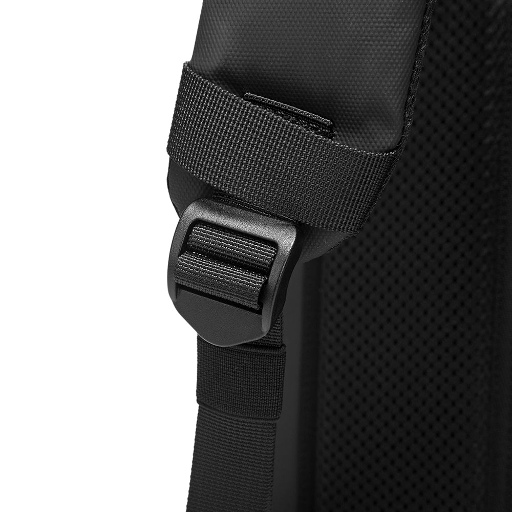 HARDSHELL BACKPACK - BLACK - 21L