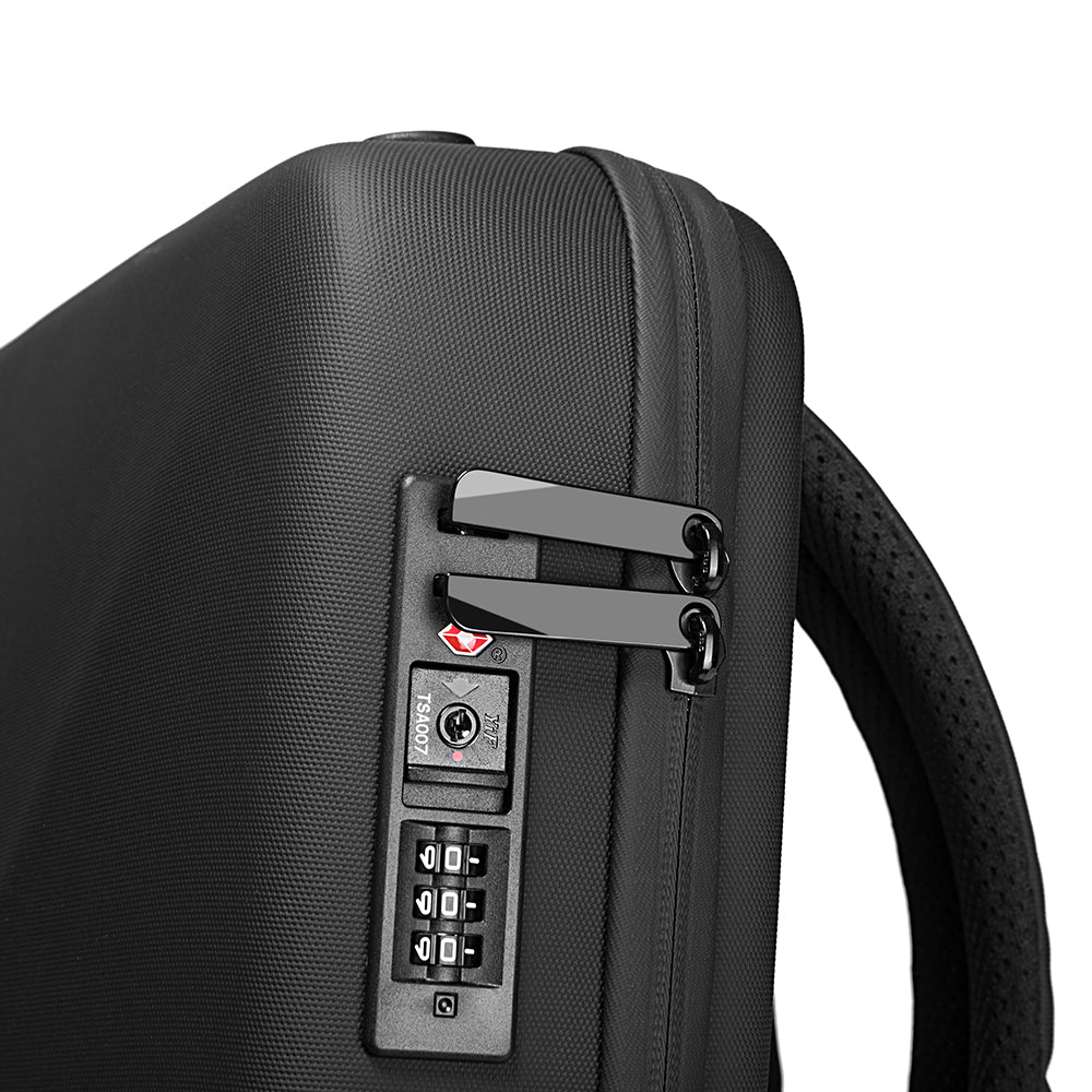 HARDSHELL BACKPACK - BLACK - 21L