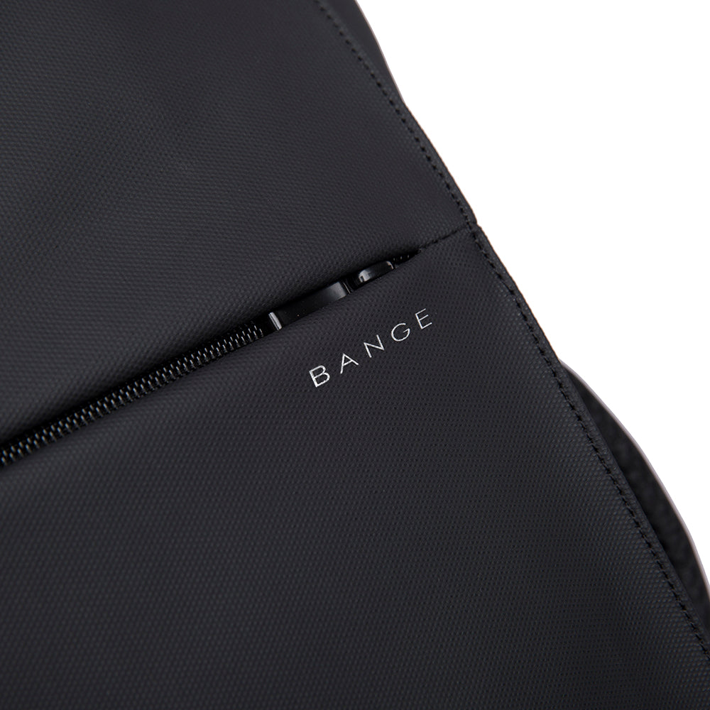 TITAN ULTRAFIT TRAVEL BACKPACK - BLACK - 35L