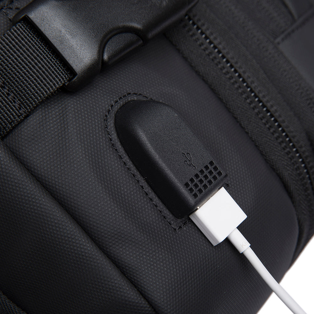 TITAN ULTRAFIT TRAVEL BACKPACK - BLACK - 35L