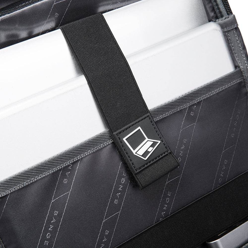 HARDSHELL BACKPACK - BLACK - 21L