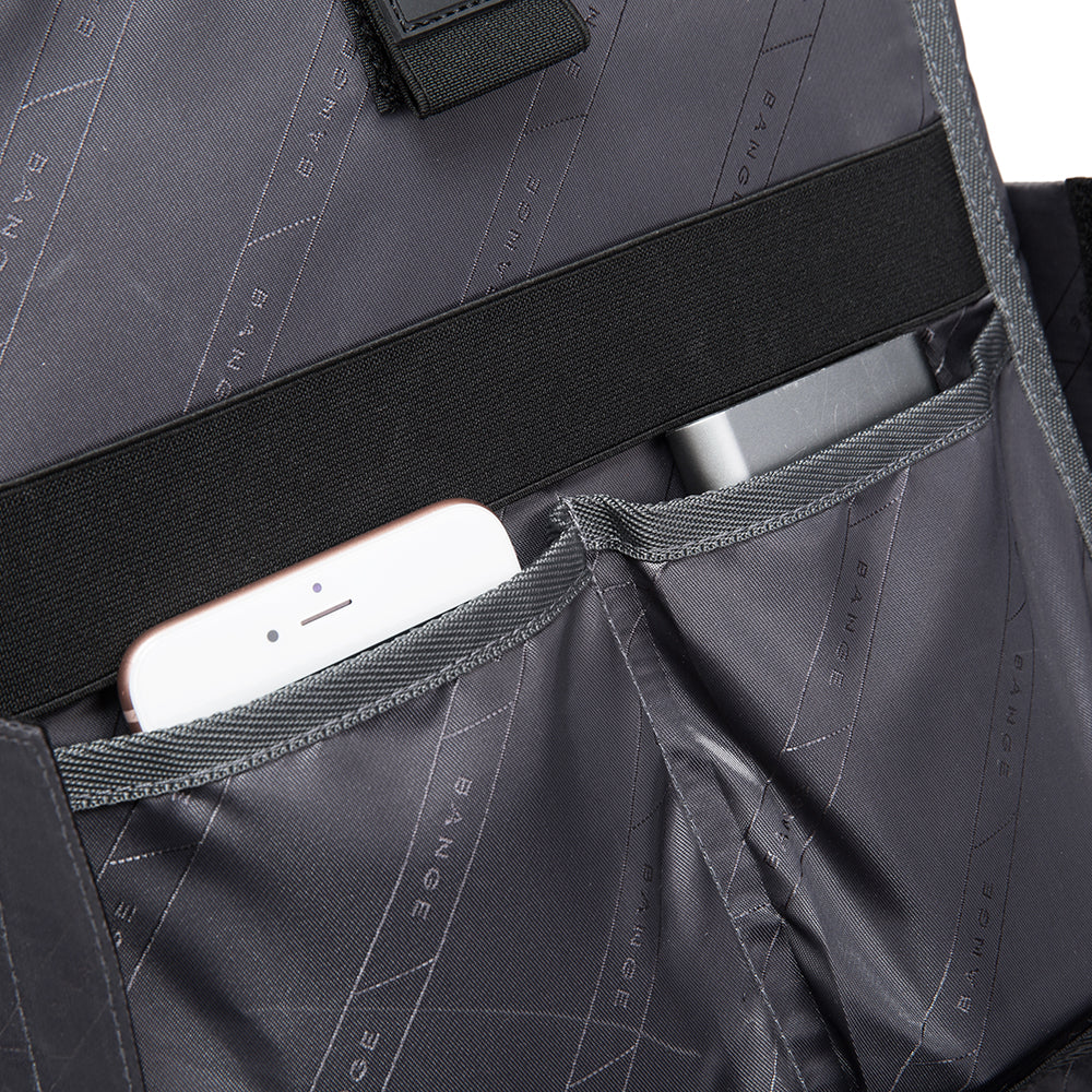 HARDSHELL BACKPACK - BLACK - 21L