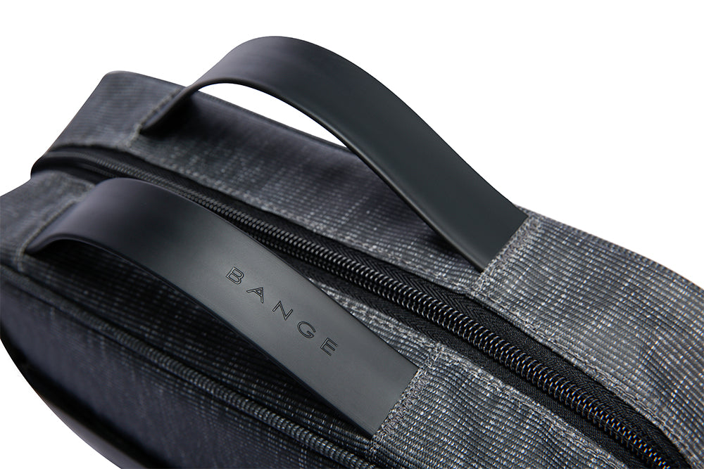HANGING TOILETRY BAG - GREY