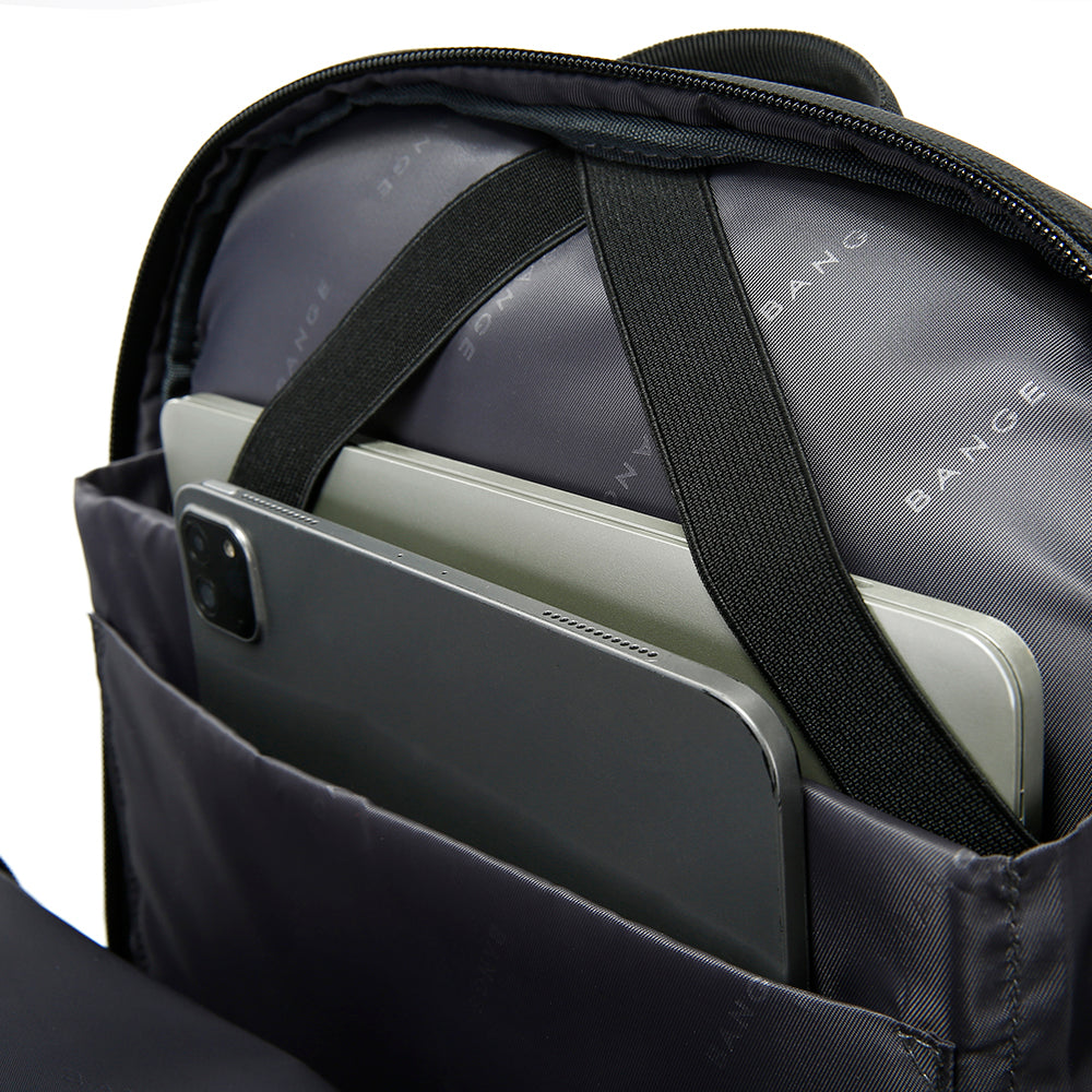 METROGUARD BACKPACK - BLACK - 27L