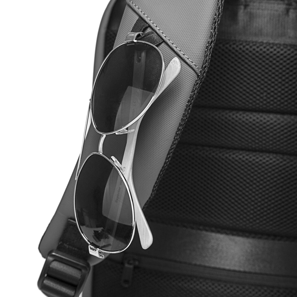 PANTHER BACKPACK - BLACK - 21L
