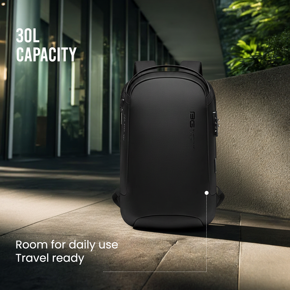 SWISS ALPINE BACKPACK - BLACK - 30L