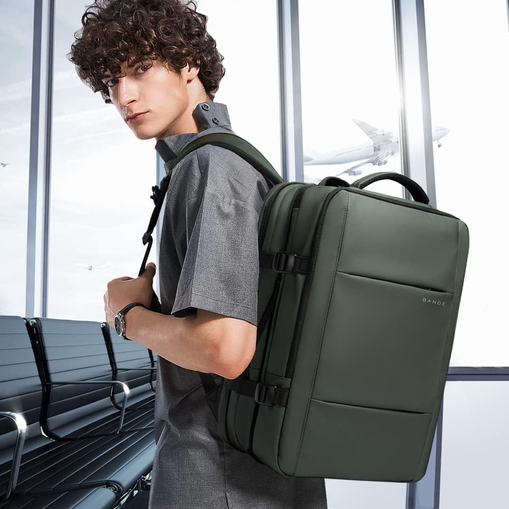 TITAN ULTRAFIT TRAVEL BACKPACK 45L - GREEN