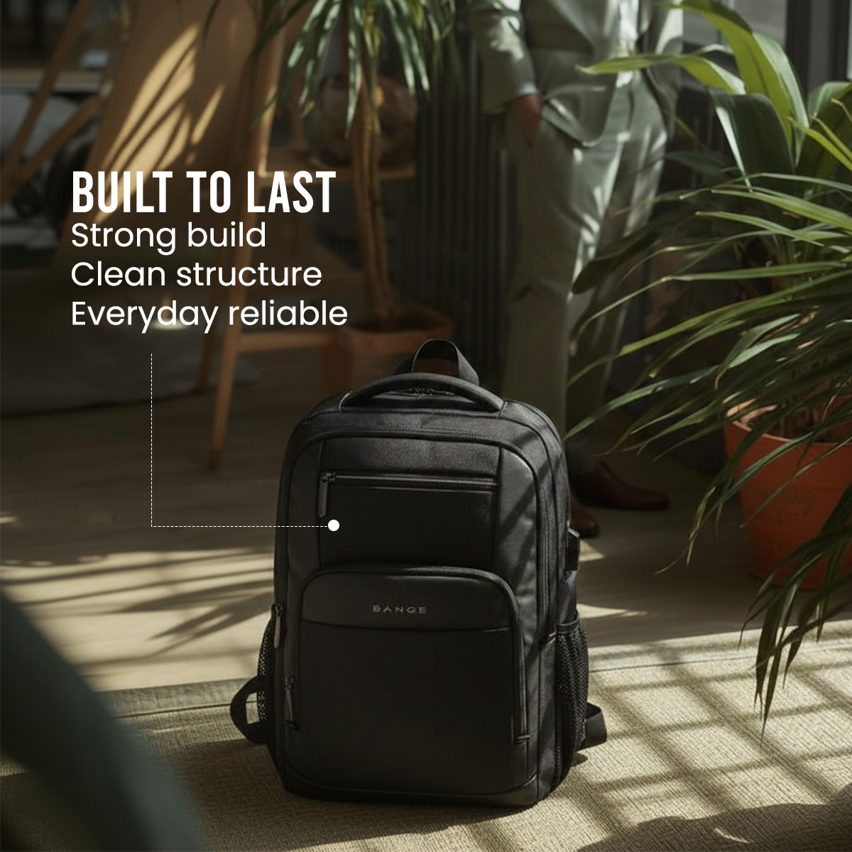 SWISS CUT DESIGN BACKPACK - BLACK - 26L