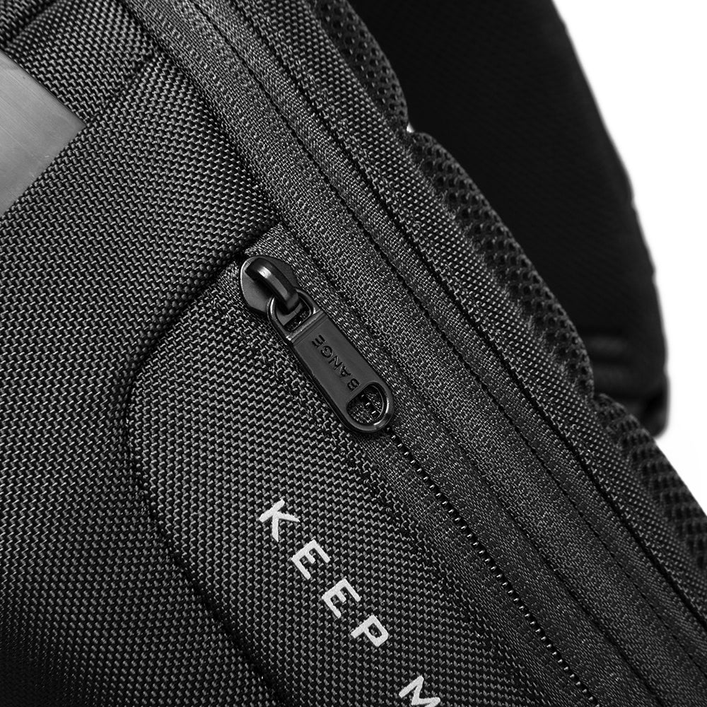 SURGE SLING BAG - BLACK