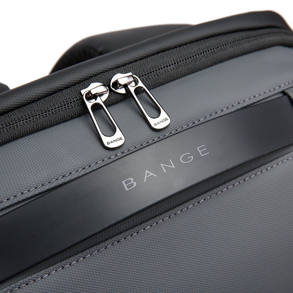 CAPTAIN BUSINESS BACKPACK - BLACK - 30L