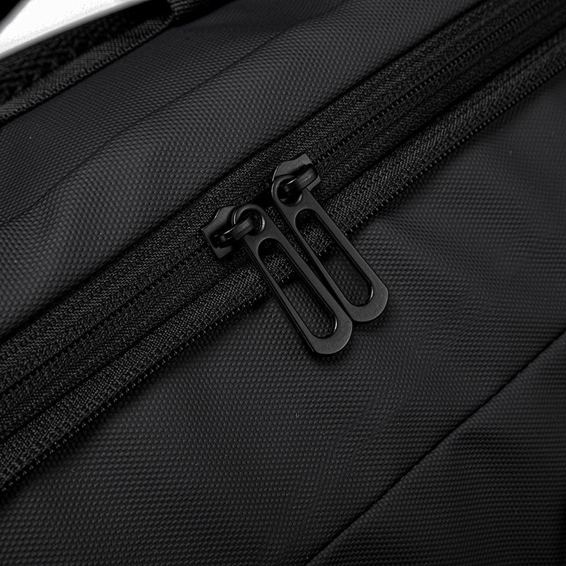 TITAN ULTRAFIT TRAVEL BACKPACK 45L - BLACK