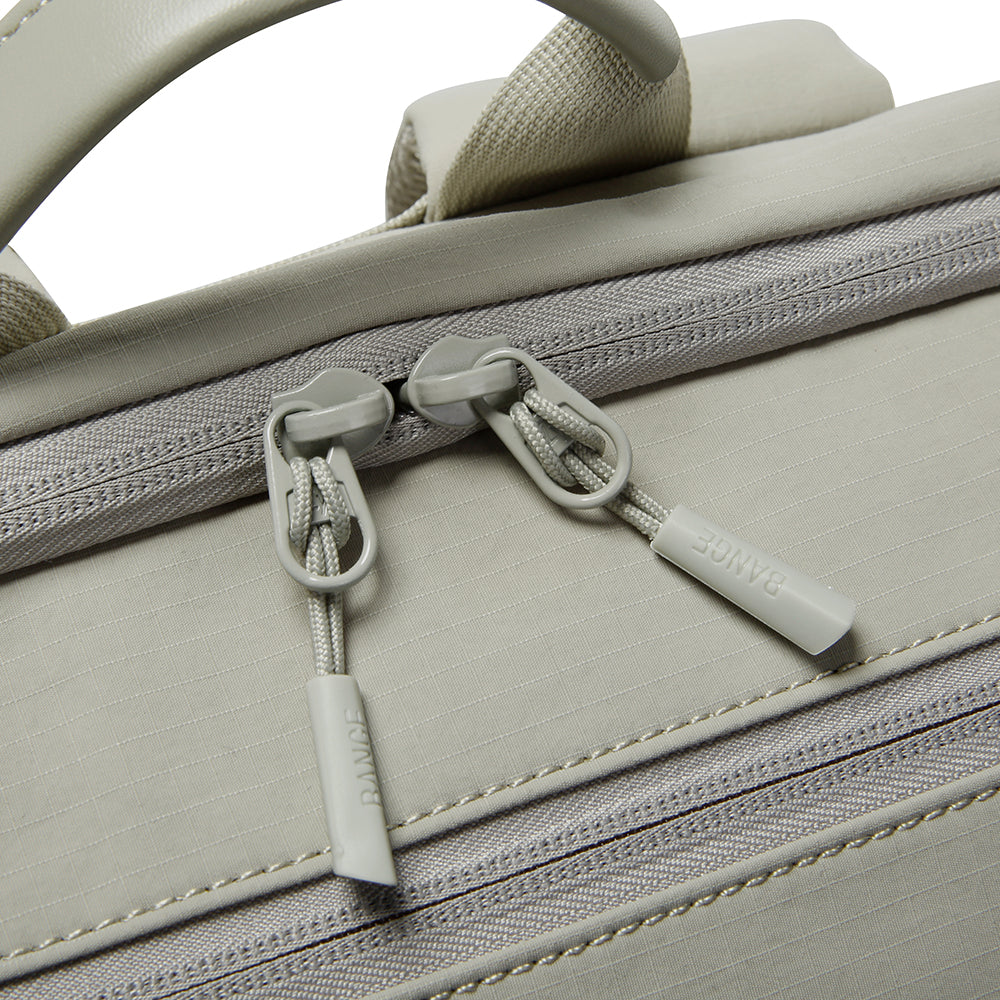 CAPTAIN BUSINESS BACKPACK V2.0 - GREY - 30L